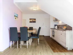 Family-oriented nice flat with terrace, barbeque & garden | Sea view | Close to the beach - Image 4