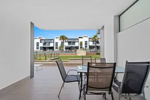Apartamento de 2 dormitorios 2 baños en Oasis Beach IX en Punta Prima - Image 2