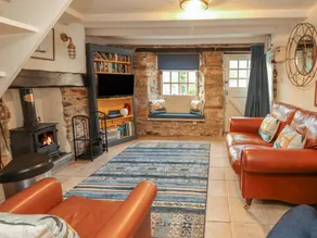 Cottage with garden - Image 5