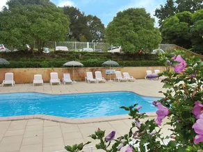 House with heated pool & terrace - Image 3