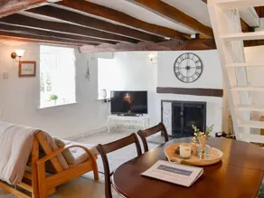 Cottage adapté aux familles avec jardin - Image 2