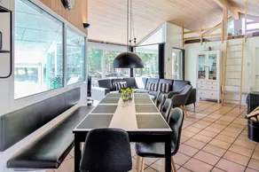 Holiday home with hot tub, private pool & terrace - Image 4