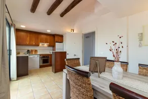 Holiday apartment with barbeque & terrace - Image 5