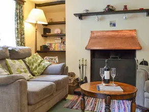 Child-friendly lovely cottage with garden | Pets allowed - Image 2