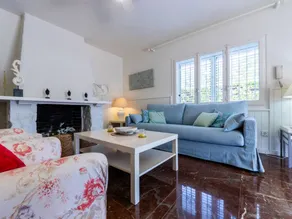 Holiday home with terrace, sauna & jacuzzi - Image 2