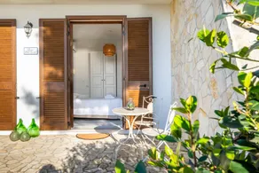 Bed & Breakfast mit Garten, Terrasse und Pool | Gartenblick | Haustiere erlaubt - Image 2