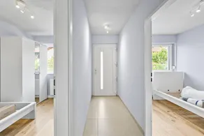 Dedicated room with terrace - Image 3