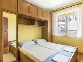 Apartment with garden & barbecue - Image 3