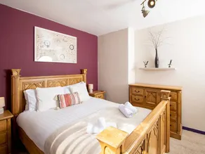 Appartement de vacances avec jardin et internet haut débit | Vue ville - Image 3