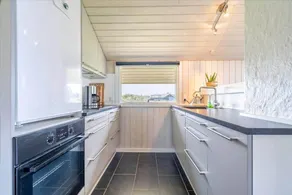 Fully equipped house with terrace & barbecue | Beach nearby - Image 3