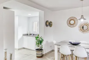 Refurbished Holiday Home "Casa en Begur" with Garden & Wi-Fi - Image 4