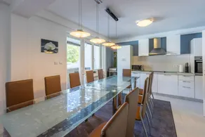 Fully equipped ample holiday home with barbeque, jacuzzi & private pool | Sea view | Pets allowed - Image 3