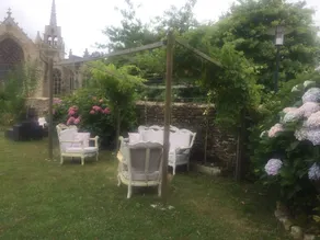 Lovely dedicated room with garden, barbecue & pool - Image 4