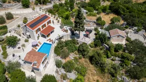 Wonderful villa with barbecue, private pool & garden - Image 3