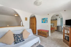 Holiday Home 'Casita Partido' with Mountain Views, Private Garden and Wi-Fi - Image 3