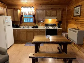 Cute Cabin with Private Hot Tub for Amazing Hiking Vacations near Cook Forest, PA - Image 2