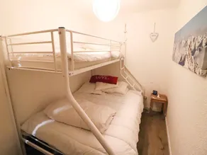 Renovated studio with balcony, near slopes, pets allowed - Image 4