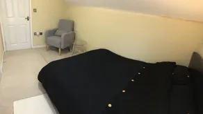 Privates Doppelzimmer mit neuem Duschbad mit Bad - Image 2