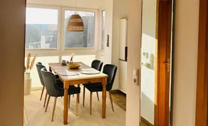 Moderne Ferienwohnung mit Balkon, Kaminofen und Privatparkplatz in Lemkenhafen - Image 2