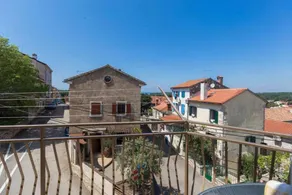 Pleasant apartment with garden - Image 5