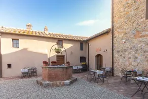 Borgo de' Brandi: COMFORT APARTMENT (7,9) - Image 5
