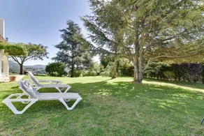 Villa with BBQ, garden & terrace - Image 3