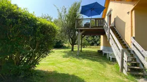 Pretty Flat With Roof Terrace And Large Garden - Image 2