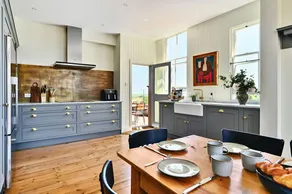 Family-oriented cottage with garden & terrace | City view | Dogs allowed - Image 3