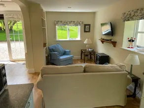 Wonderful cottage with terrace & garden | Pet-friendly - Image 4