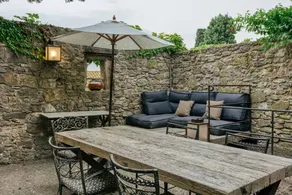 Geräumiges Ferienhaus mit Terrasse, Garten und privatem Pool | Bergblick - Image 2
