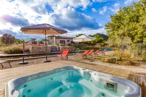House with garden, heated pool & hot tub | Garden view | Suitable for remote work - Image 2
