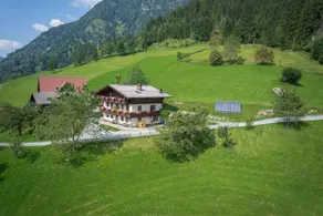 Flat with garden - Image 5