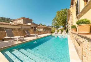 Holiday home with terrace, garden & private pool | Mountain view | Good for workation - Image 2