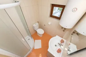 Apartamento con jardín y barbacoa | Vistas al mar - Image 3