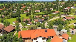 Casa accogliente e familiare con giardino, piscina e terrazza | Vista sulla montagna - Image 2