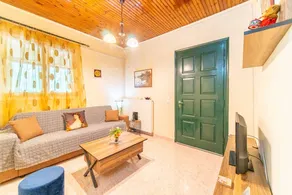 Holiday home with garden & terrace | Garden view - Image 4