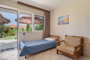 Studio avec terrasse et jardin | Vue jardin - Image 2