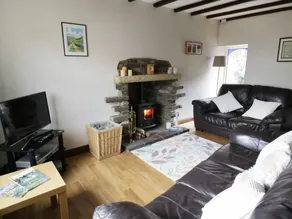 Cottage with garden - Image 3