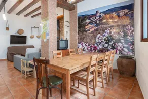Holiday home with BBQ - Image 4