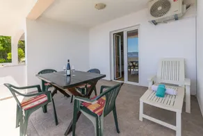 Holiday apartment with barbeque | Sea view - Image 3