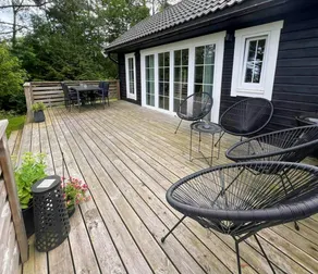 Mini House With Sandy Beach And Sauna - Image 4