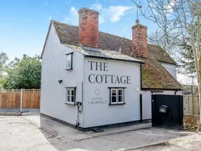 Family-friendly wonderful cottage with garden | River view - Image 2