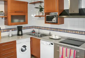 Holiday home with garden, terrace & barbecue | Mountain view - Image 4
