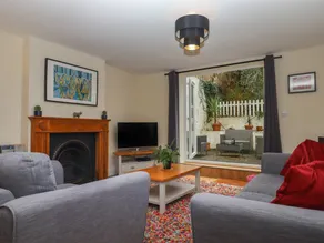 Cottage with garden | Beach view - Image 5