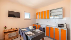 Schöne Wohnung mit Terrasse, Pool und Grill | Meerblick - Image 4