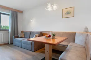 Apartment with terrace & garden | Garden view - Image 2