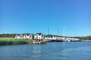 Holiday home with garden, barbeque & terrace - Image 2