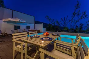 Family-friendly wonderful villa with private pool, BBQ & garden - Image 3