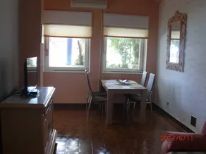 Apartamento vacacional con piscina y terraza | Vistas al agua - Image 3