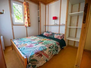 Chalet with pool - Image 5